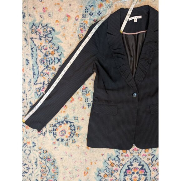 Cabi Pinstripe Ruched Collar Fitted Blazer - Black and Tan - Style 601 - 6 - Picture 9 of 11